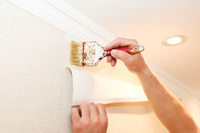 Pose de papier peint à Huanne-Montmartin — revêtements muraux et toiles de verre